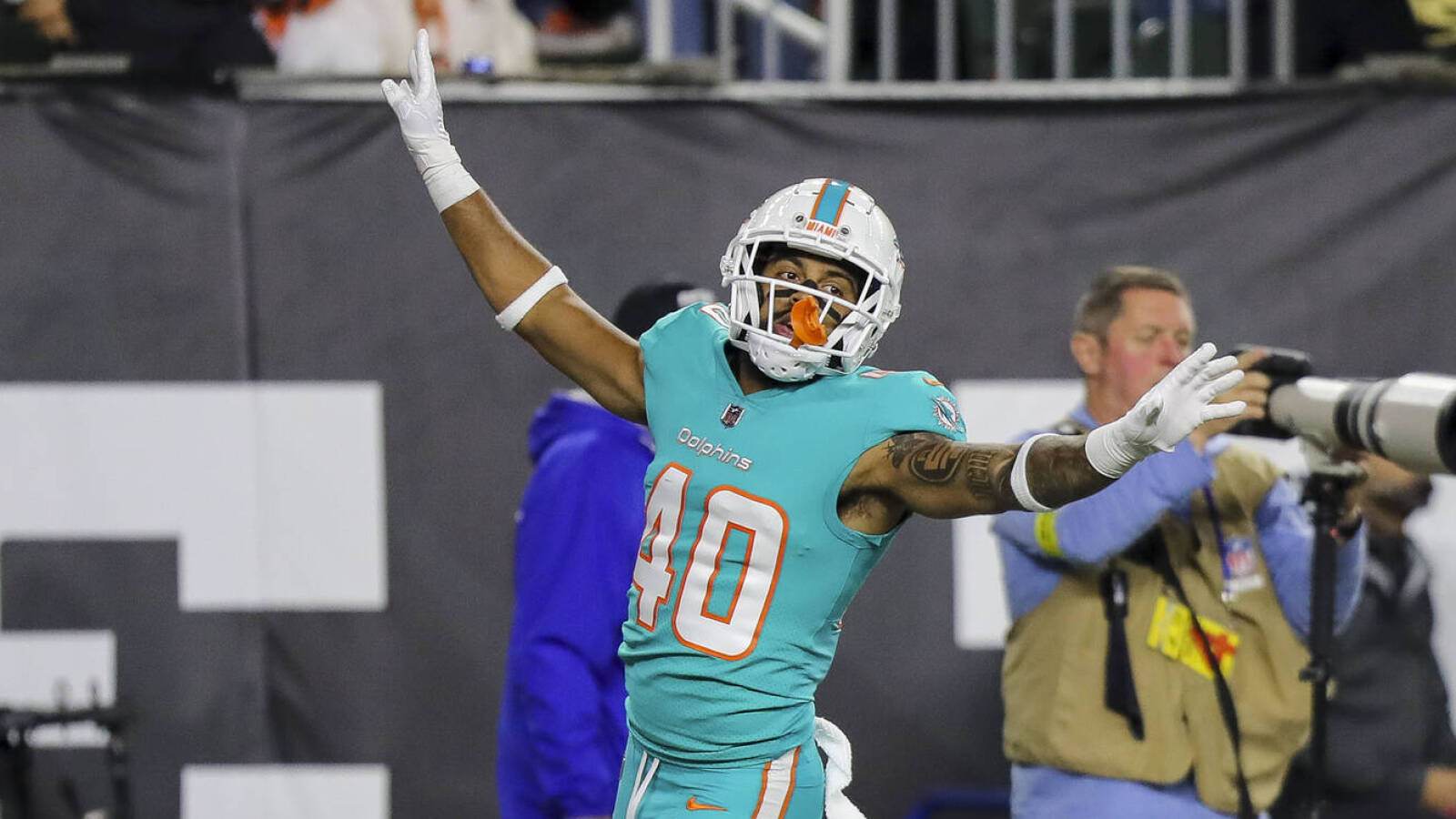 Miami Dolphins Extend Contract with Versatile CB Nik Needham for 2024