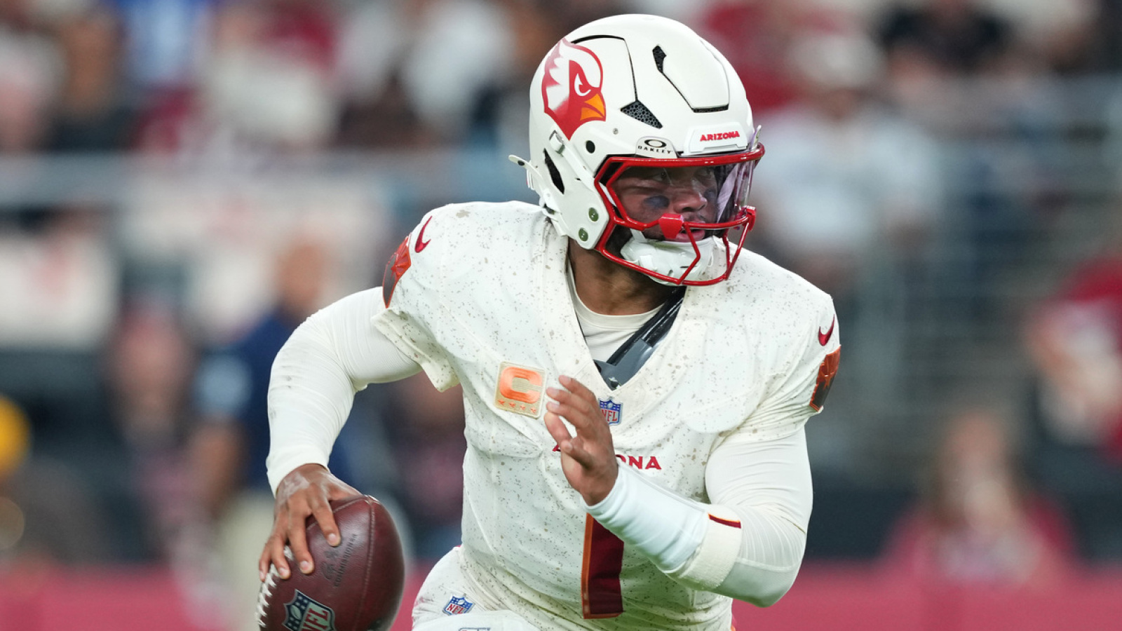 https://www.yardbarker.com/media/8/f/8f7caf49b74f7e1fa9ea6bae9dc49a73f3e70b12/thumb_16x9/kyler-murray-makes-interesting-comment-his.jpg?v=1