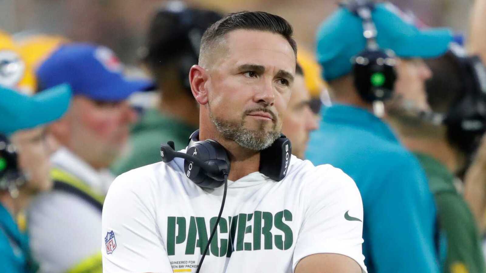 https://www.yardbarker.com/media/8/f/8fc3b4a6c167e373d9019be5ab5b973740cc3d25/thumb_16x9/packers-hc-matt-lafleur-sounds-alarm-on-injury.jpg?v=1