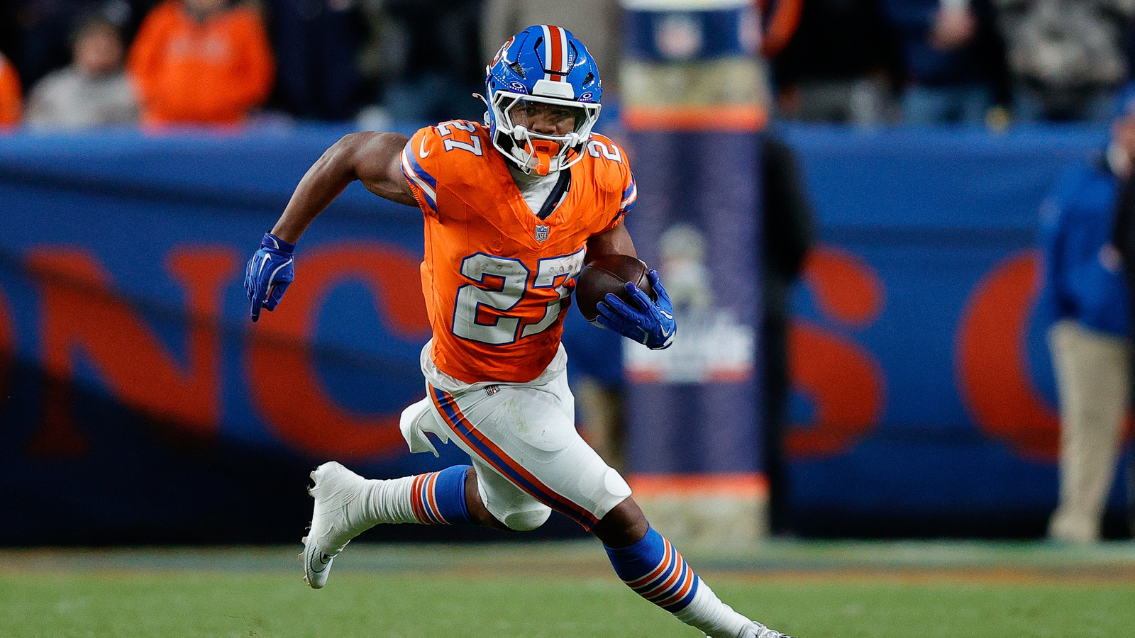 Broncos Considering Placing RB J.K. Dobbins On IR