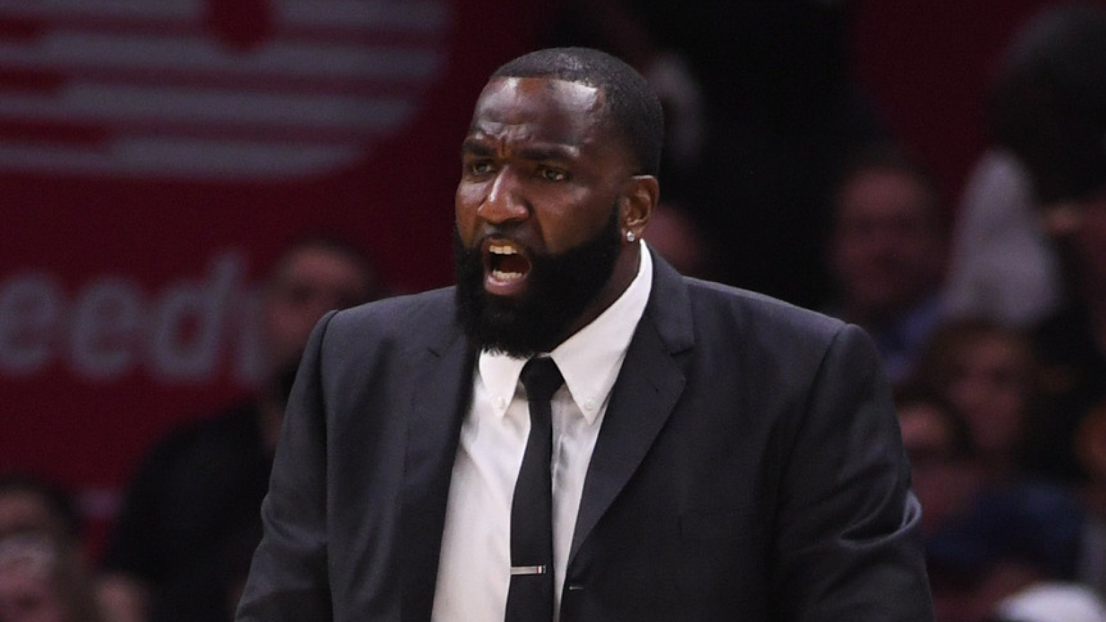 https://www.yardbarker.com/media/9/0/9025d213b28a6bc67e92feed71fa5c84ddc2fd32/thumb_16x9/june-8-2018-cleveland-oh-usa-cleveland-cavaliers.jpg?v=1