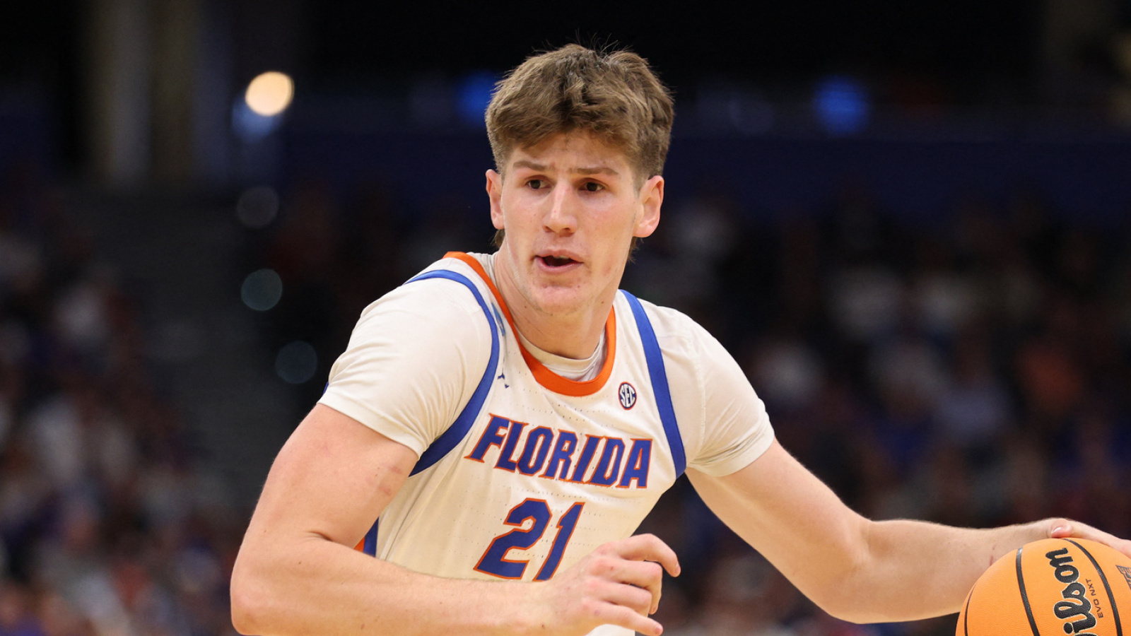 Florida tops the AP Poll as high-profile matchups highlight early schedule