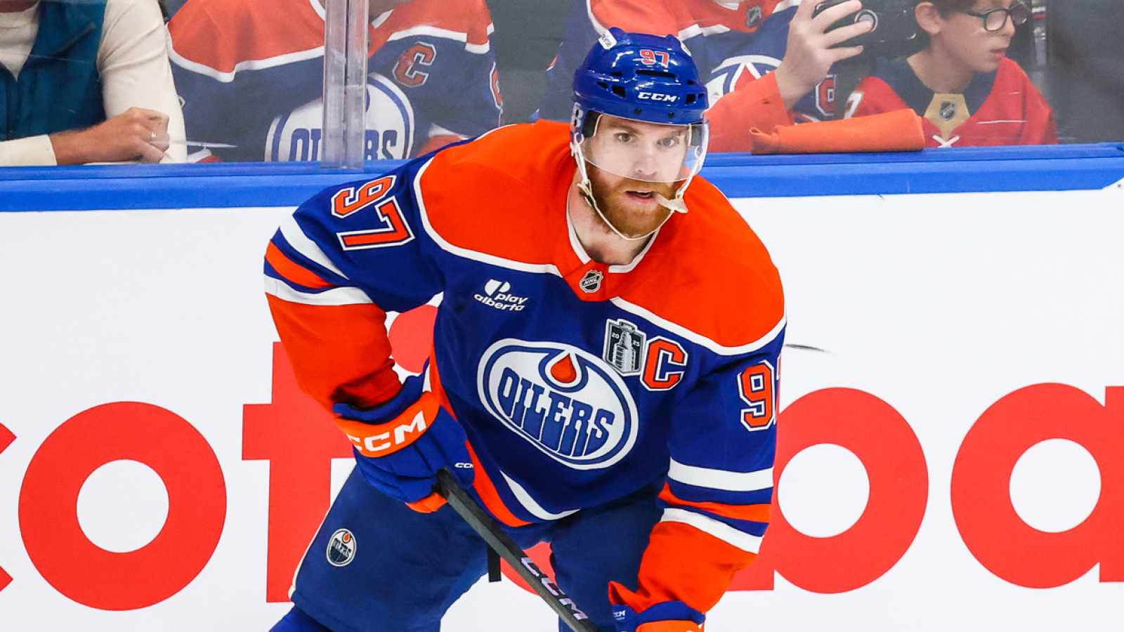 https://www.yardbarker.com/media/9/0/906f9ae2e36ca19060b2dbf43d97896857d17500/thumb_16x9/time-connor-mcdavid-oilers-ultimatum.jpg?v=1