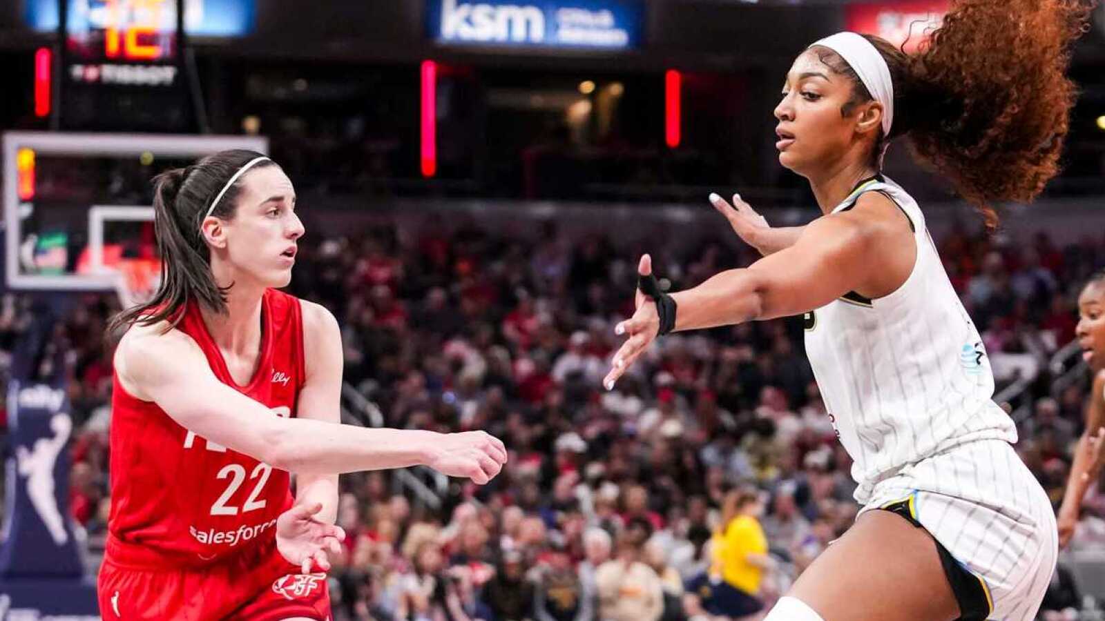 https://www.yardbarker.com/media/9/0/90814bb9ff207eddbaa4751a507722a84cc3b996/thumb_16x9/caitlin-clark-angel-reese-miss-second-straight.jpg?v=1