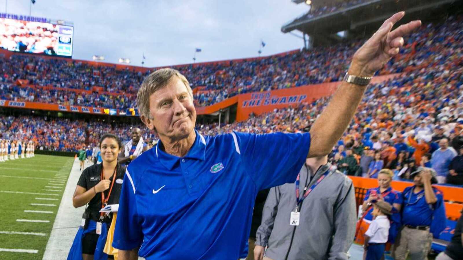 https://www.yardbarker.com/media/9/0/9088f446046c102e55dcdfba33a9035214d025cc/thumb_16x9/legendary-sec-coach-steve-spurrier-predicts-sec.jpg?v=1