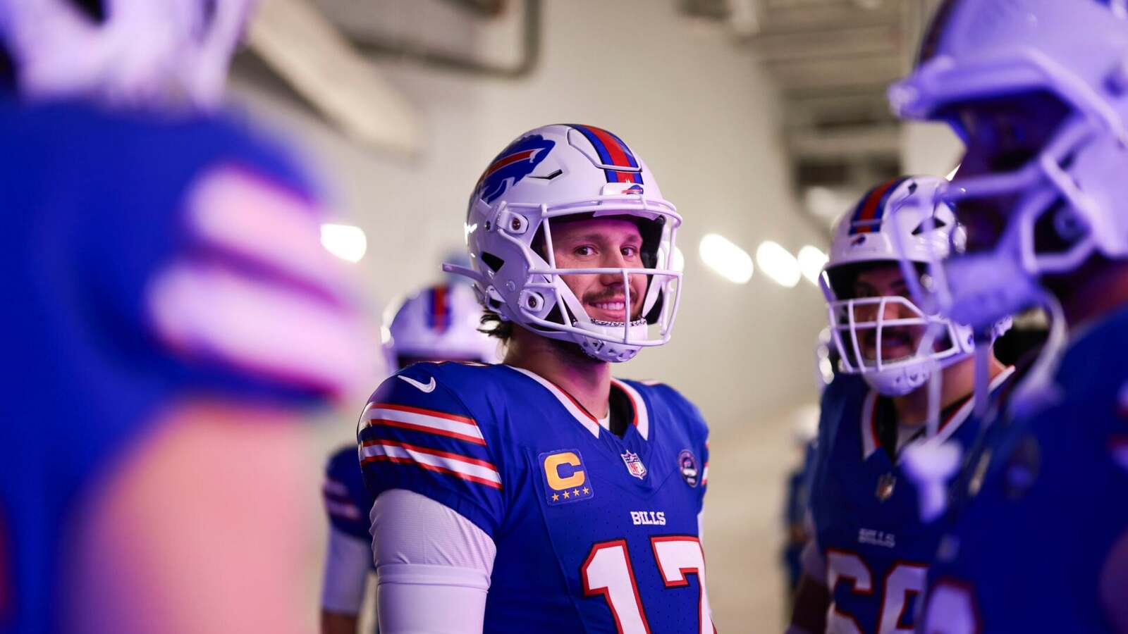 https://www.yardbarker.com/media/9/0/90a6abdb6f66da7ce9d9c09751a53fb36b006a4a/thumb_16x9/GettyImages-2296157605-scaled.jpg