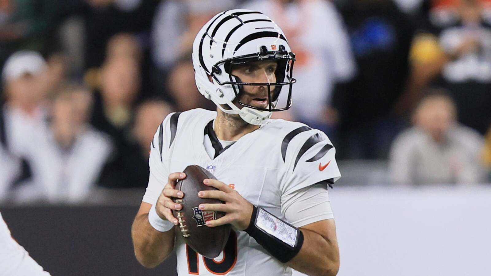 Joe Flacco's first and only win as Bengals starting quarterback last year was even more chaotic than you thought it was