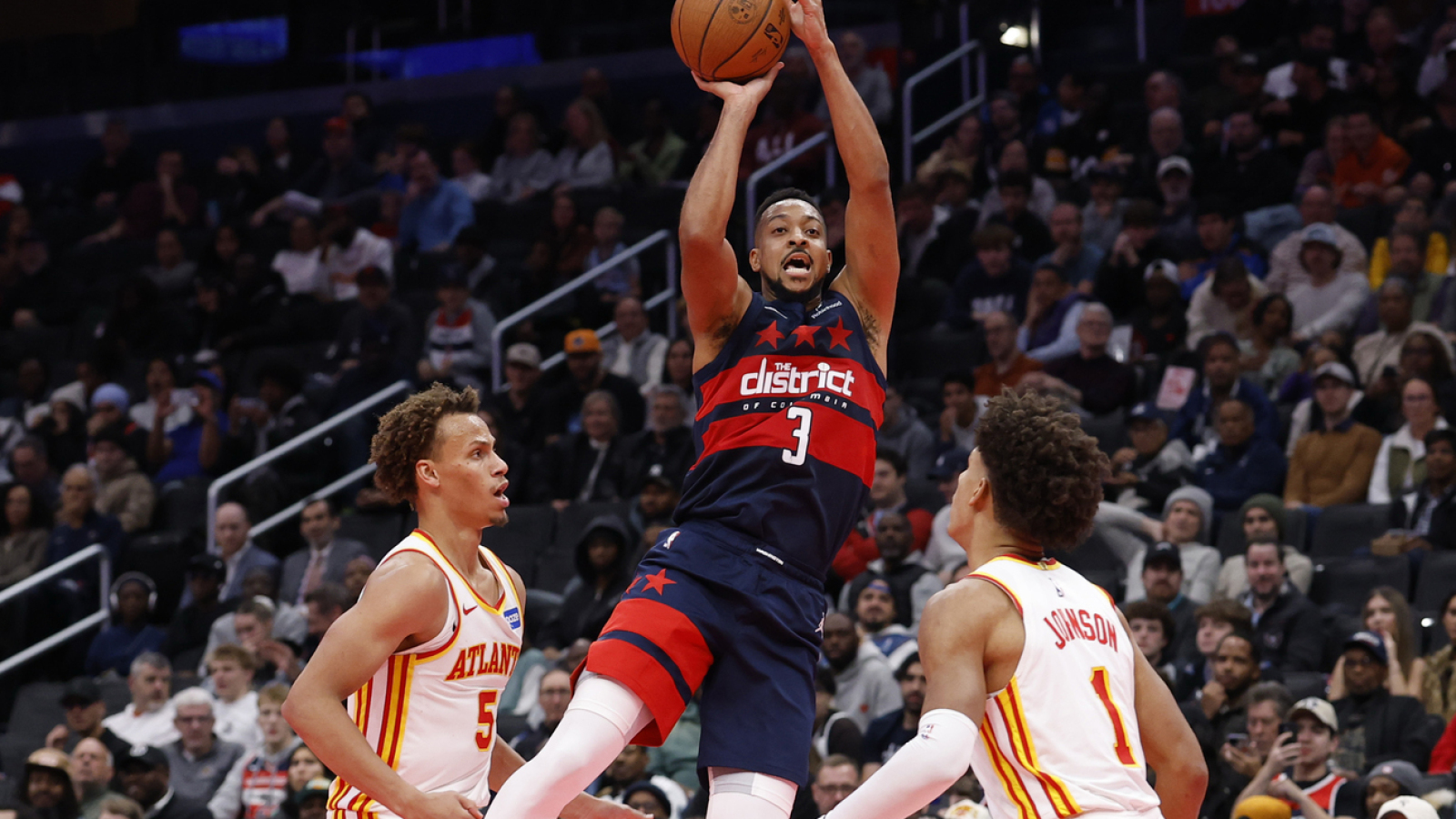Wizards end monthlong losing streak with stunning blowout win over Hawks