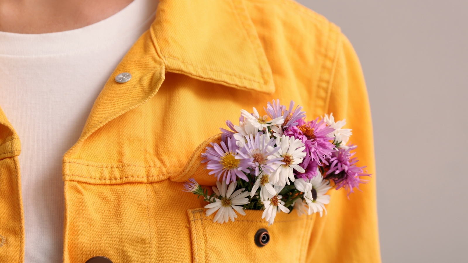 20 must-have pieces for your spring capsule wardrobe | Yardbarker