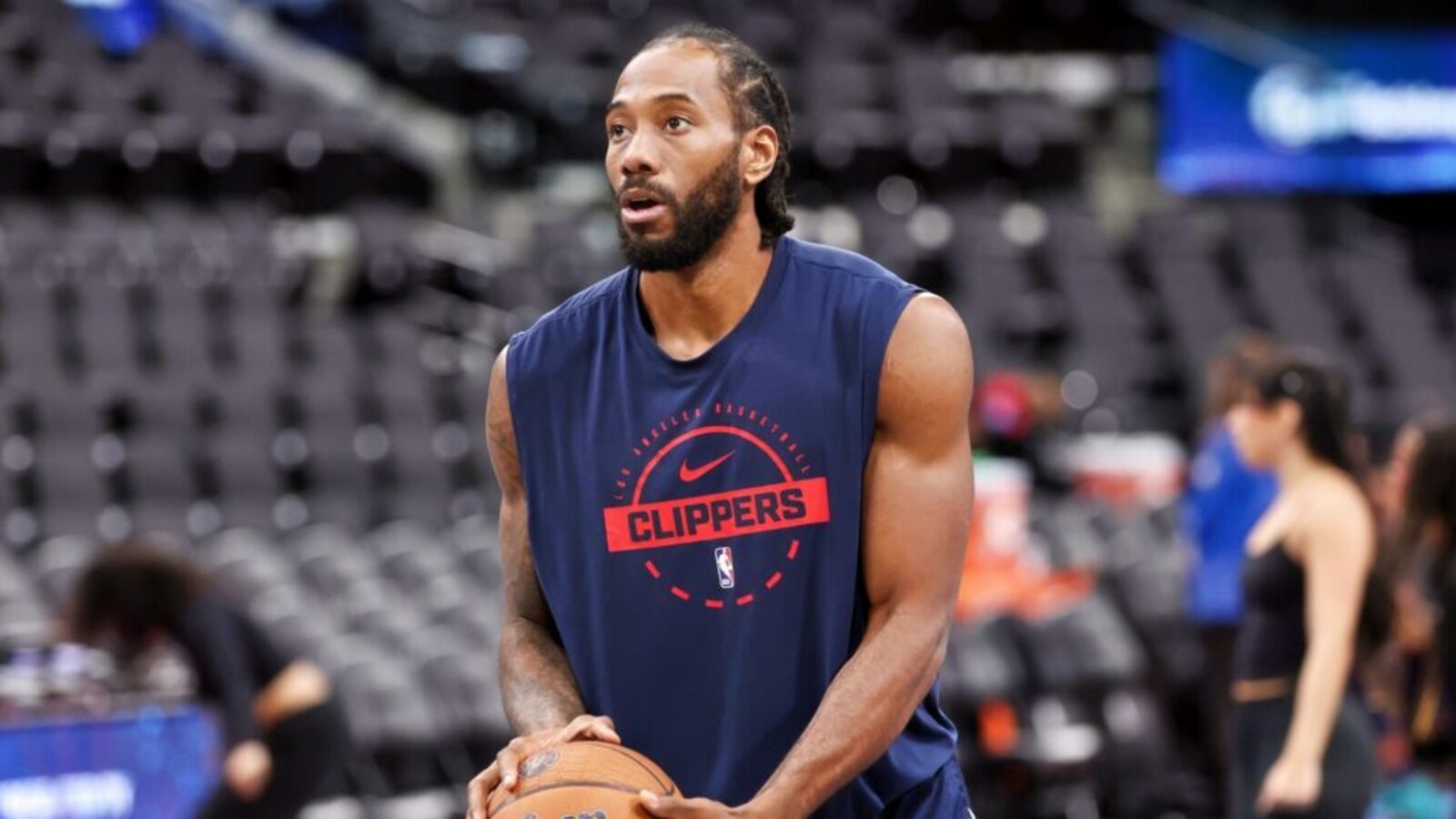 Report: Warriors Torn Between Two Major Wing Targets as Their Pursuit of Kawhi Leonard Continues