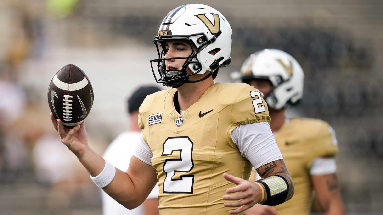 https://www.yardbarker.com/media/9/2/9227ee7a8aadbaedd33fb4319253a748040a8dec/thumb_16x9/vanderbilt-turning-curtis-ahead-power-conference.jpg?v=1