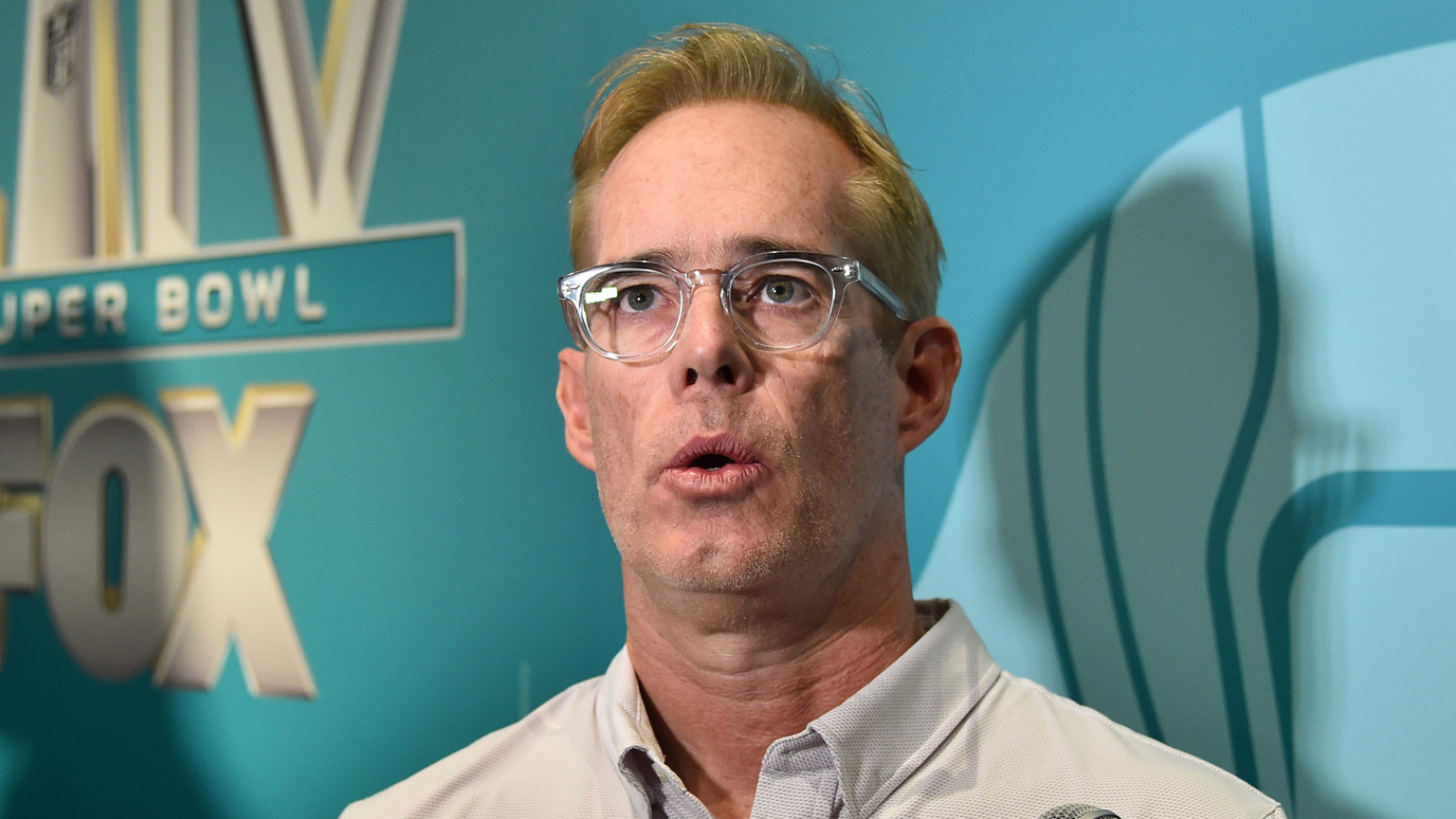 https://www.yardbarker.com/media/9/2/922dd5e5be5255e0183f18e8d9790c135cc1dd80/thumb_16x9/joe-buck-offers-blunt-message-eagles-tush-push.jpg?v=1