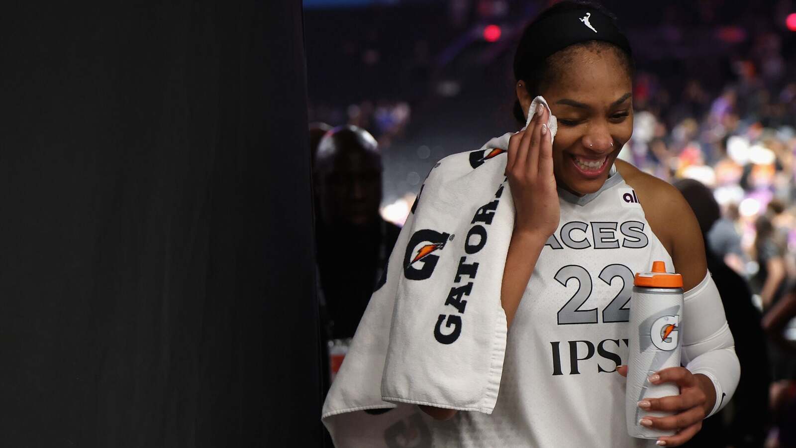 What ‘crazy’ thing Jalen Brunson and Josh Hart did to A’ja Wilson after viral tunnel collision