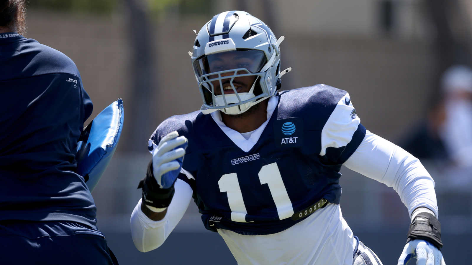 Micah Parsons floats ultimatum for Cowboys owner Jerry Jones