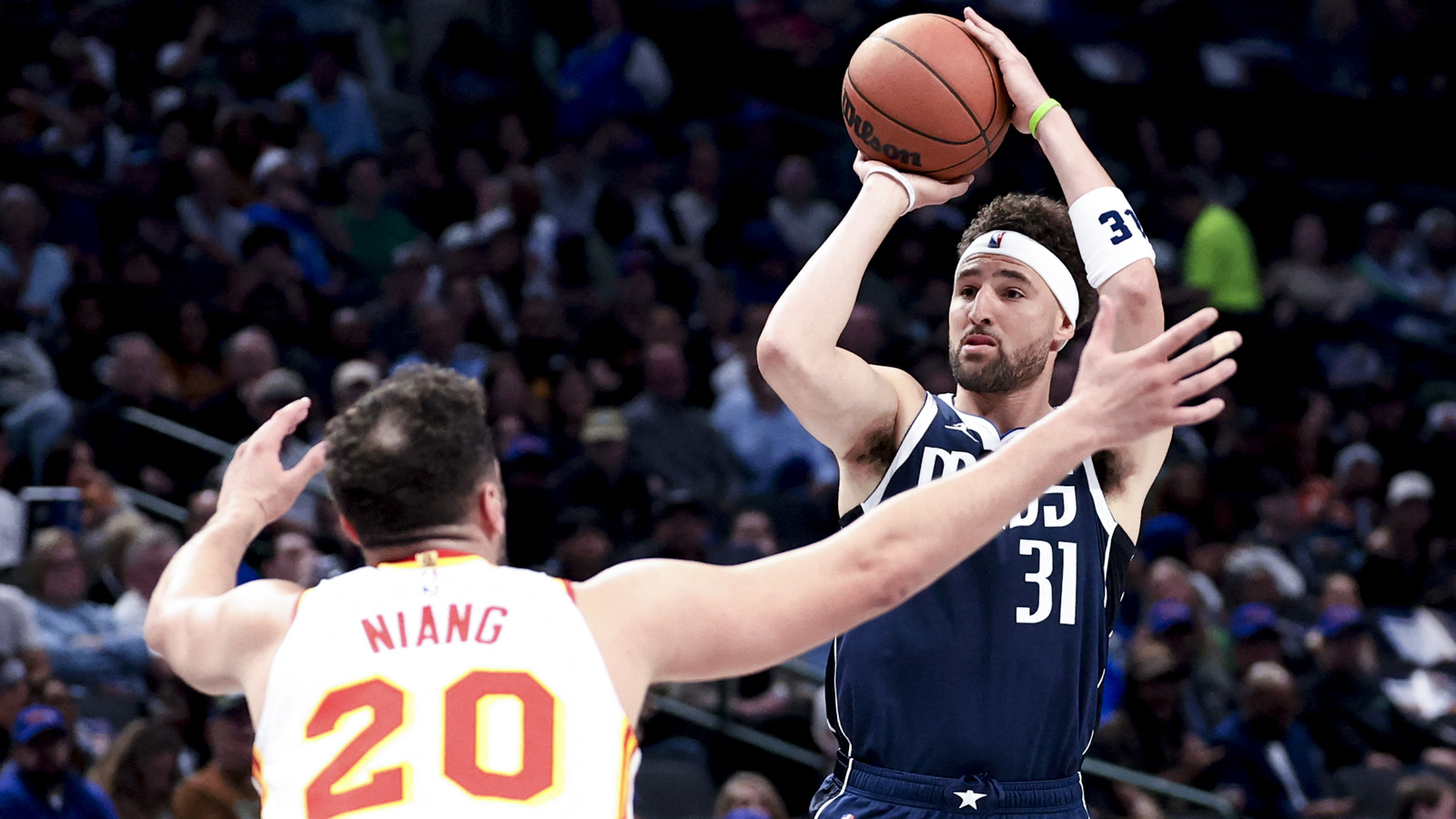 Klay Thompson Shows Off Legendary Shooting Touch With 72 Straight Three-Pointers In Viral Video