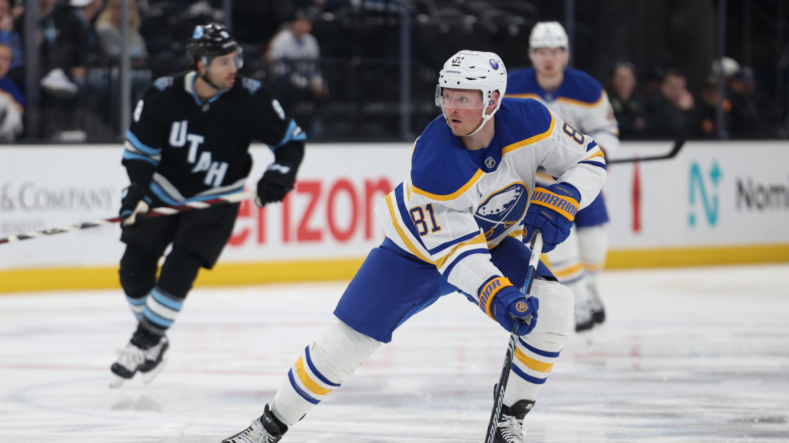Blackhawks acquire Sam Lafferty from Sabres | Yardbarker