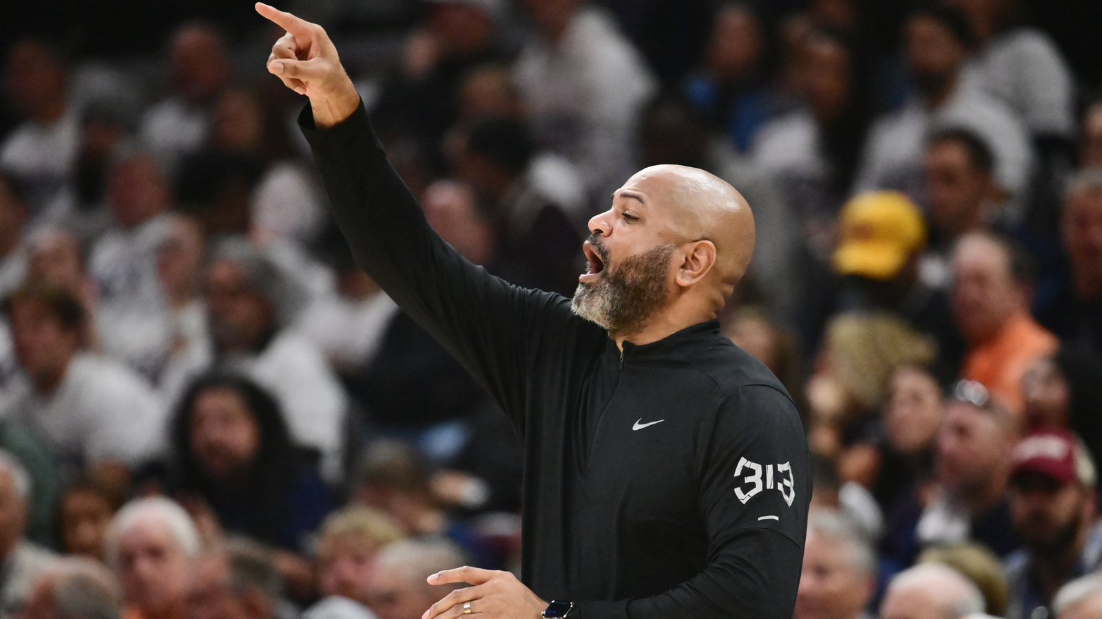 https://www.yardbarker.com/media/9/3/9329afbef6c3aa4ad96d442ea049cce8ca2b2890/thumb_16x9/11-2026-cleveland-ohio-usa-detroit-pistons-head.jpg