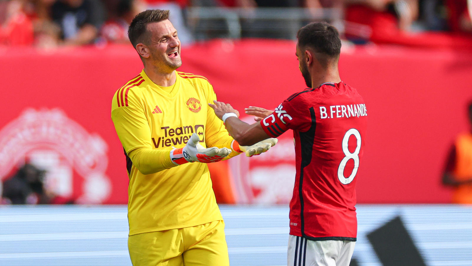 Manchester United face fresh transfer twist as young midfield star ...