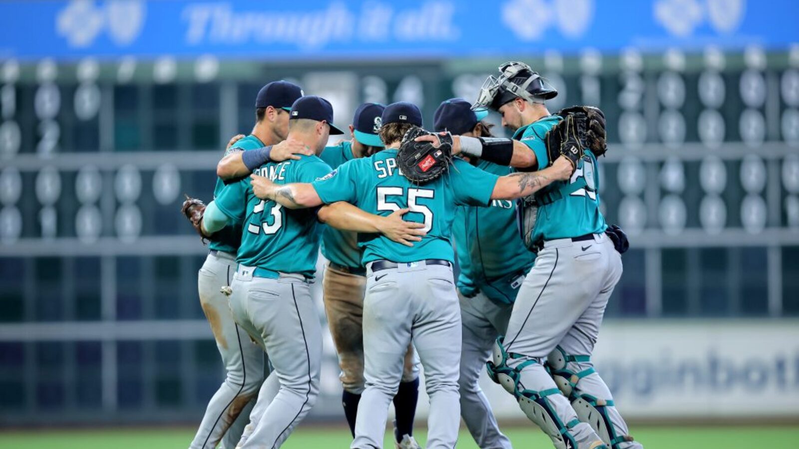 Mariners Playoff Hopes Increasing Despite Odd Deadline Move Yardbarker