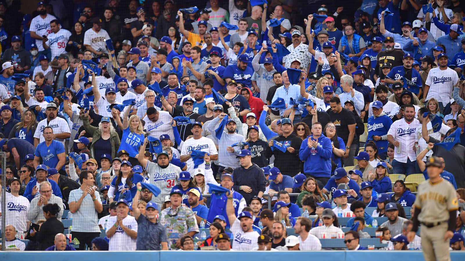 How To Get 2023 Dodgers FanFest Tickets For Free Yardbarker
