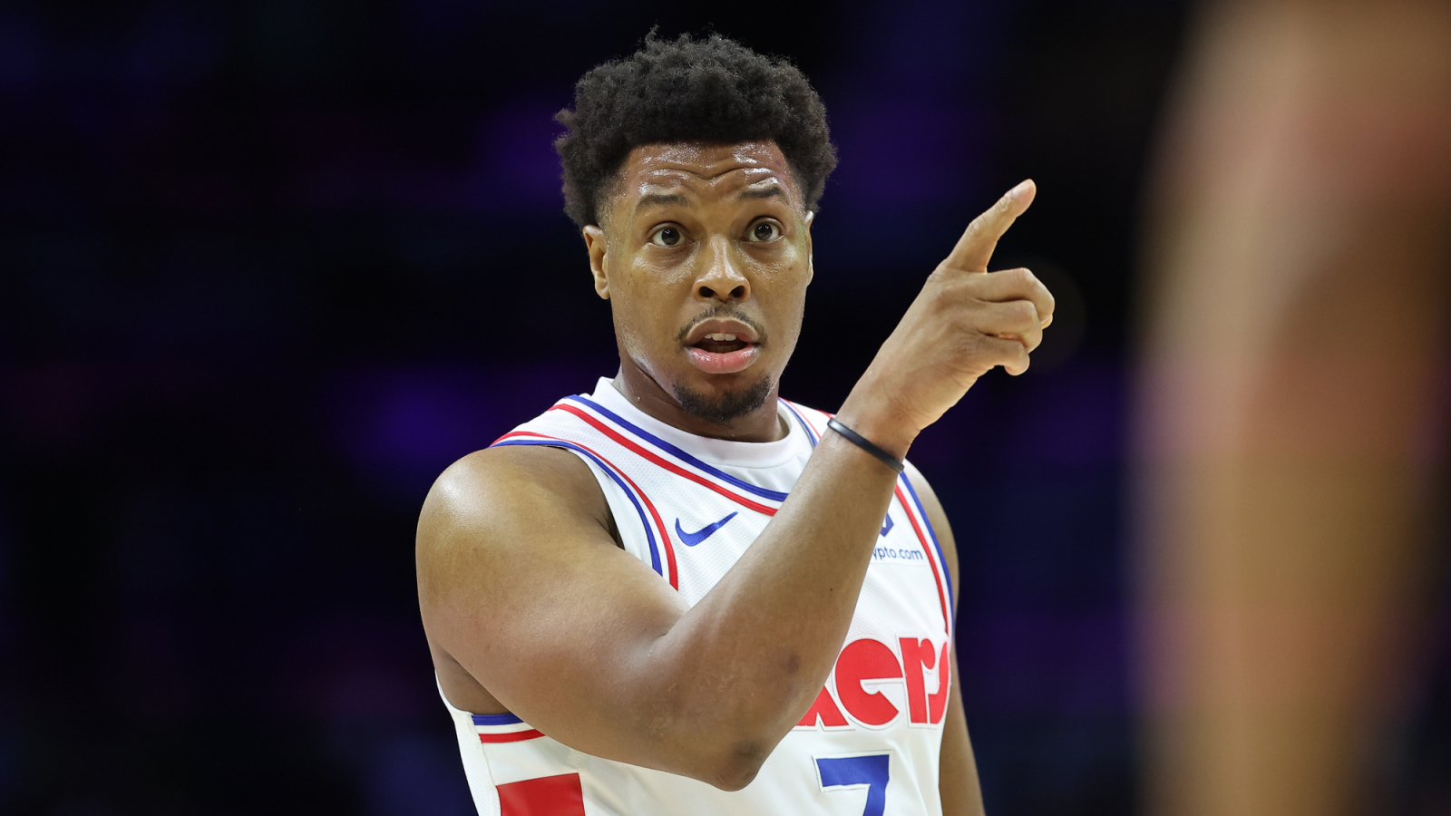 https://www.yardbarker.com/media/9/3/93b8b6e2a64806dc739b0df74f745bbb09d418b1/thumb_16x9/six-time-star-joining-amazons-nba-coverage.jpg?v=1