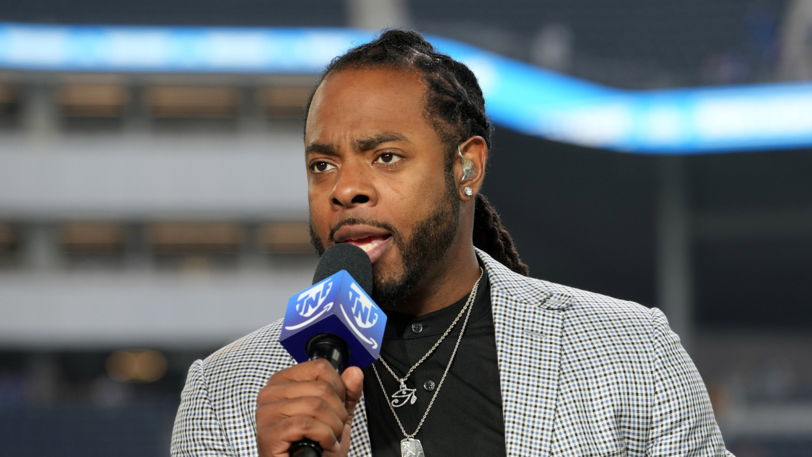 https://www.yardbarker.com/media/9/4/9441afbd4e4ee04287b6b078c028e8b56348edf7/thumb_16x9/richard-sherman-two-concerns-49ers-nfc-west.jpg?v=1