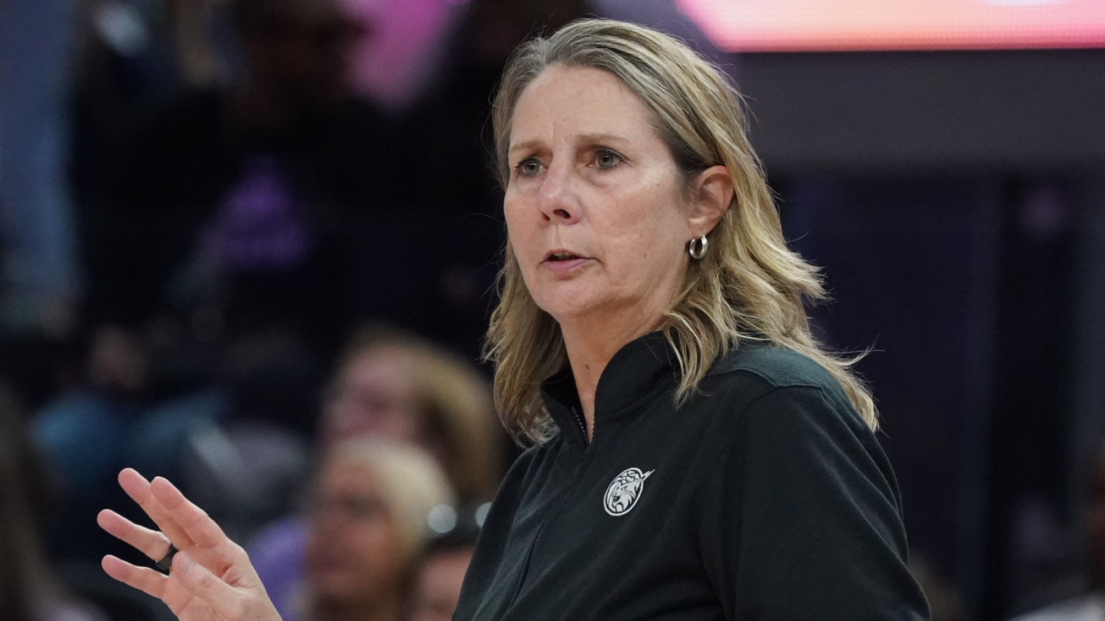 https://www.yardbarker.com/media/9/4/94ad64ea265ade2853fd10219aa0aef9d06548df/thumb_16x9/wnba-announces-major-punishment-lynx-hc-cheryl.jpg?v=2