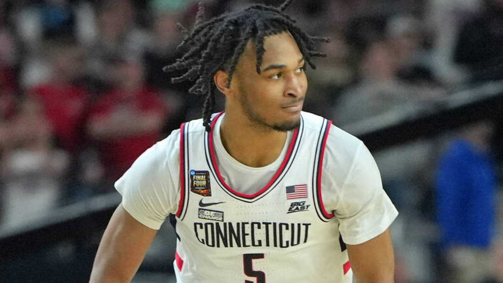 Spurs reportedly high on NCAA Tournament champion guard | Yardbarker