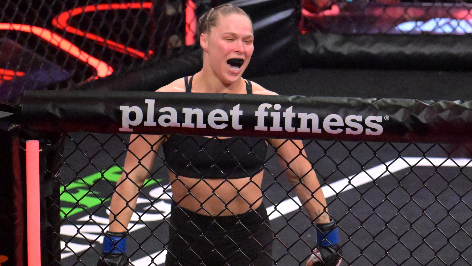 Rousey Tells UFC Executive 'Kiss My Ass' After Netflix Event Outdraws UFC White House Card