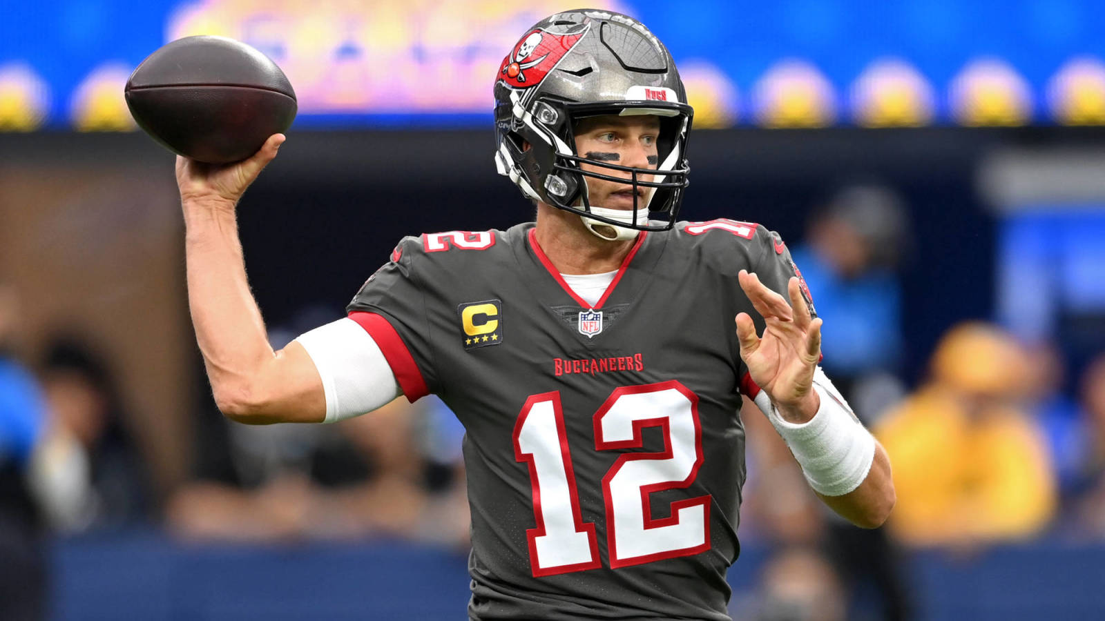 Patriots fan sends clear message to Tom Brady as Week 4 matchup vs. Buccaneers nears