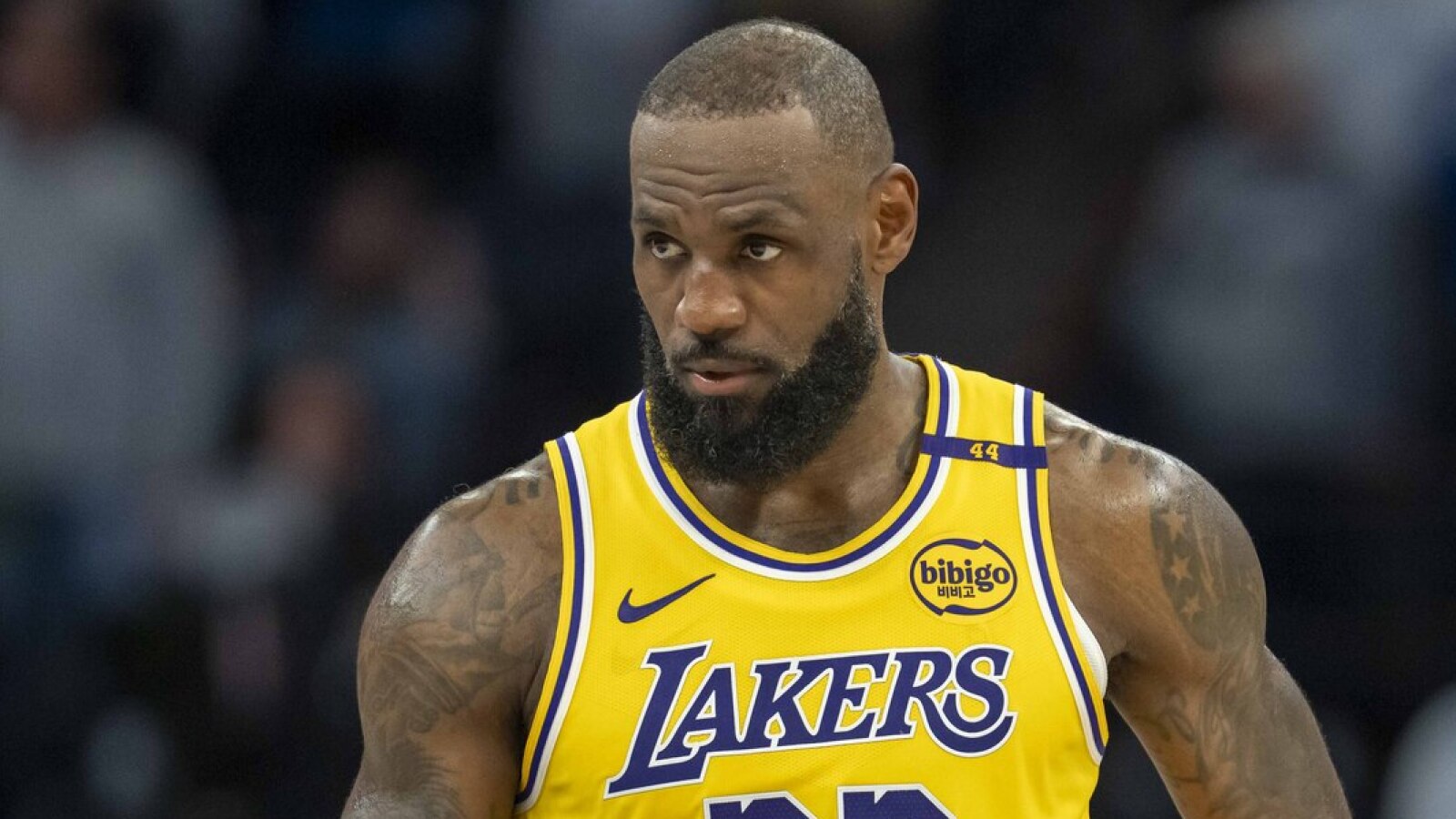 https://www.yardbarker.com/media/9/5/959b6c0a0dfdbc0c03047d6219a792e3f86f882d/thumb_16x9/warriors-should-test-waters-on-lebron-james-trade.jpg?v=1