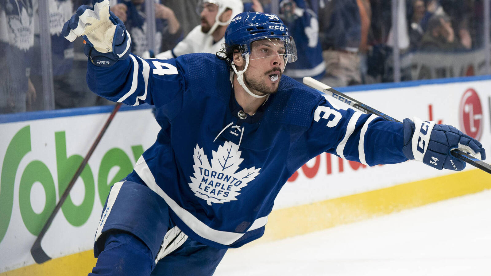 Остон мэттьюс статистика. Auston Matthews. Оуэн Мэтьюс. Остон Мэтьюс Торонто. Остон Мэттьюс 2023