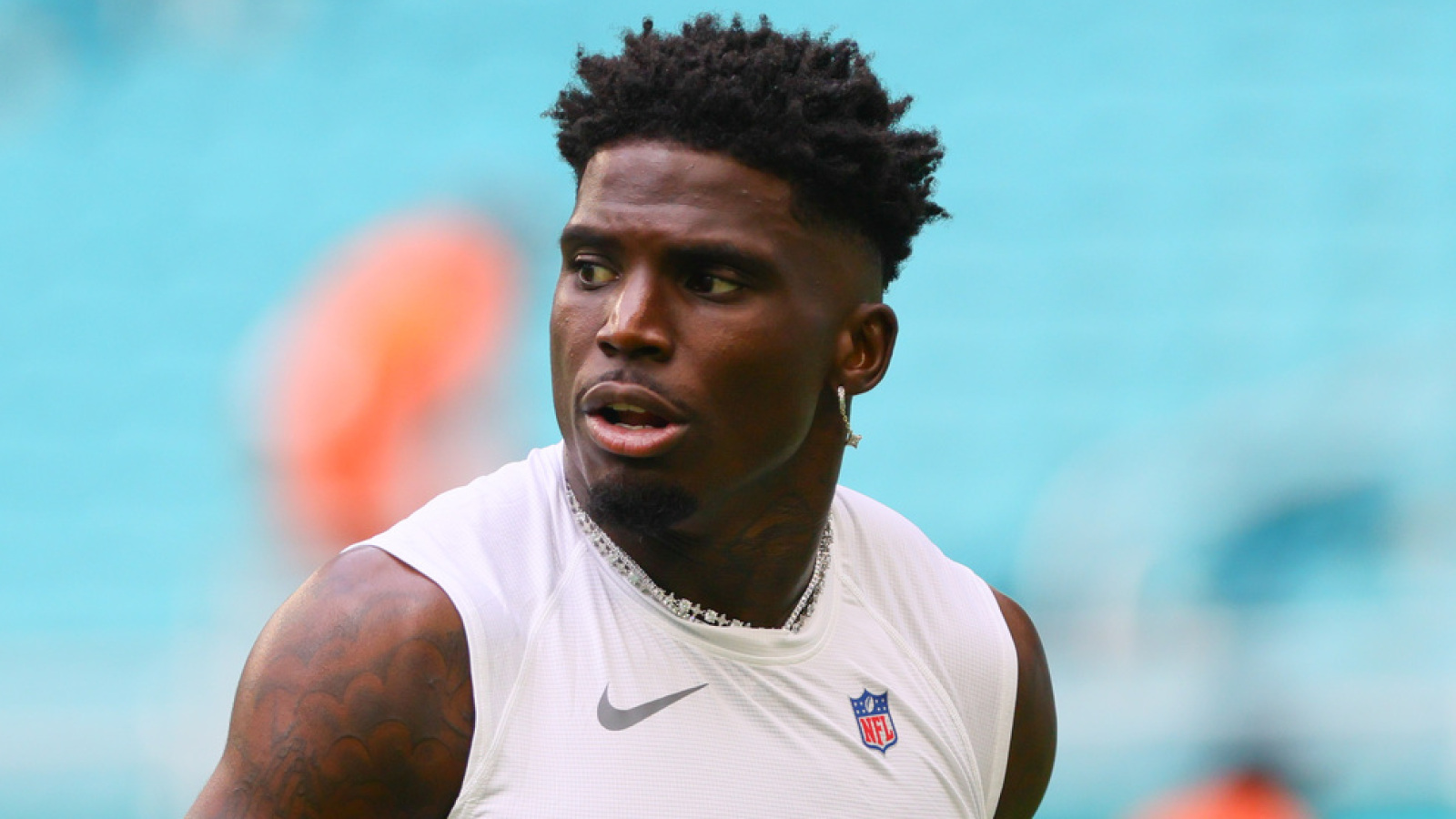 Dolphins call out police in statement on Tyreek Hill altercation ...