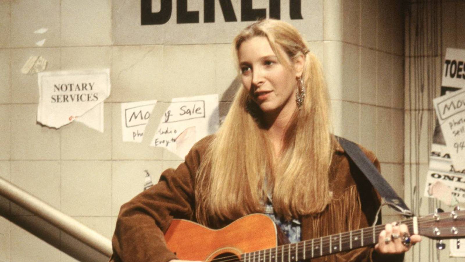 Lisa Kudrow shares how she ready to duet ‘Smelly Cat’ with Girl Gaga