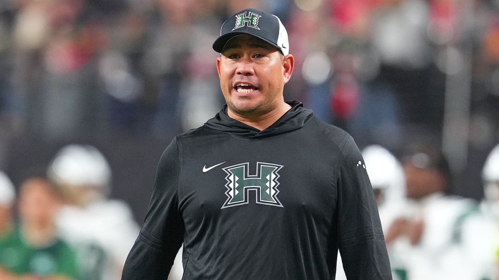 https://www.yardbarker.com/media/9/6/9647de13c08c73edb9dc8f3191153b678bf3b56a/thumb_16x9/hawaii-beats-cal-wins-wild-hawaii-bowl.jpg?v=1