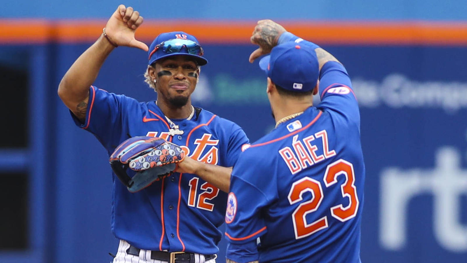 Javier Baez explains why Mets use thumbs-down celebration