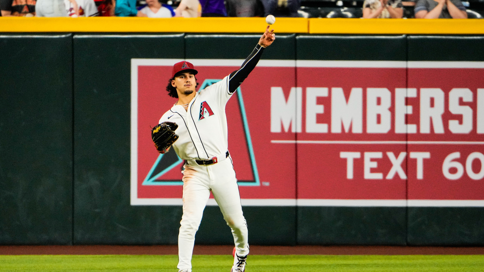 https://www.yardbarker.com/media/9/6/967cab4c740beddfca8723f265ac9348e63b979e/thumb_16x9/dodgers-acquire-struggling-outfielder-alek-thomas.jpg