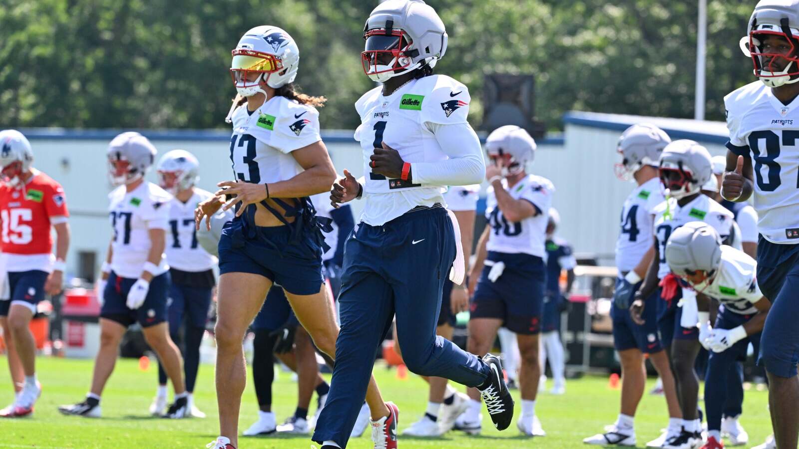 A.J. Brown didn’t get off to the best start with Drake Maye in Patriots camp, and Mike Vrabel is letting him know about it