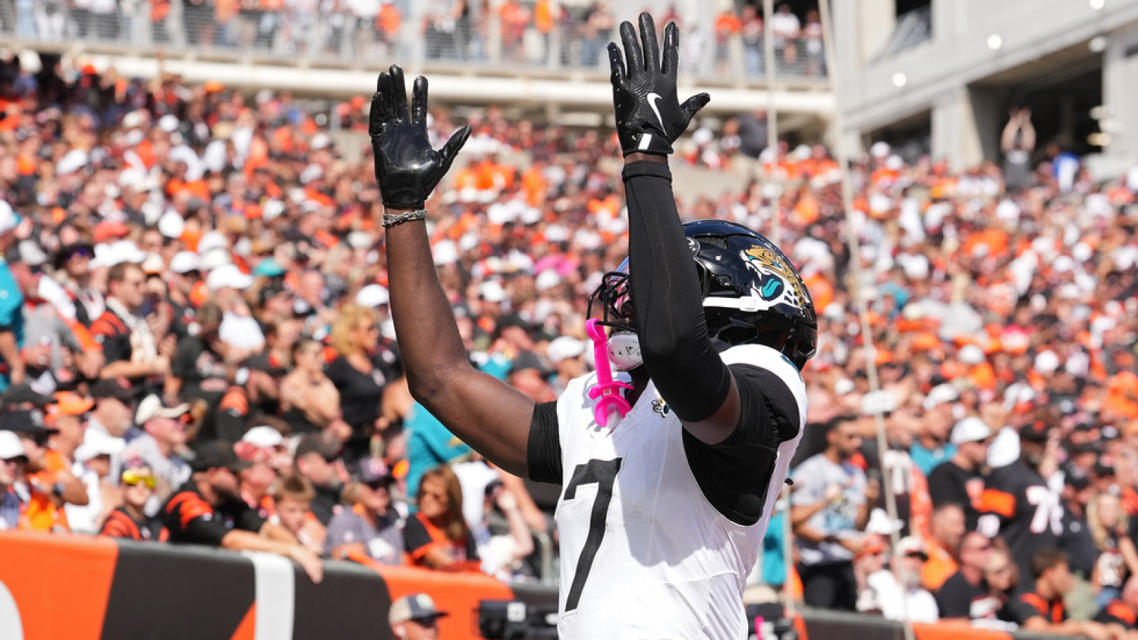 https://www.yardbarker.com/media/9/6/96b58f39d21644ba838ab9749d08ee2de817d904/thumb_16x9/1k-yard-rookie-receivers-quiz.jpg?v=1