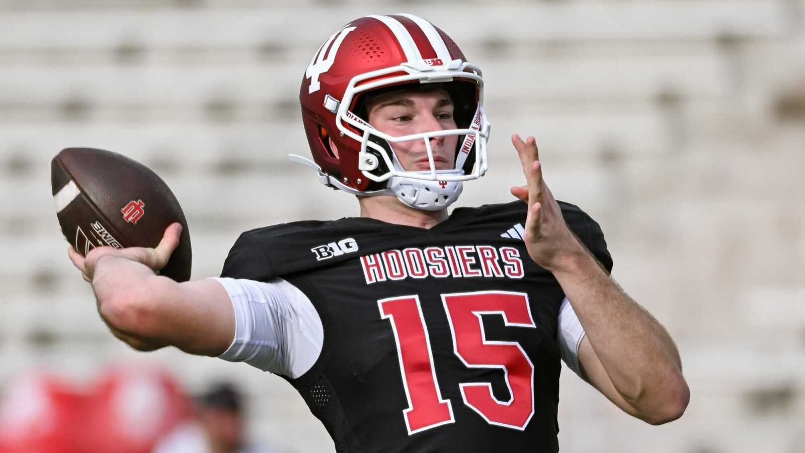 https://www.yardbarker.com/media/9/6/96bf5261848bc1d5933b9e2725e2a88c46d3c6c5/thumb_16x9/mel-kiper-jr-names-big-ten-qb-soar-2026-nfl-draft.jpg?v=1