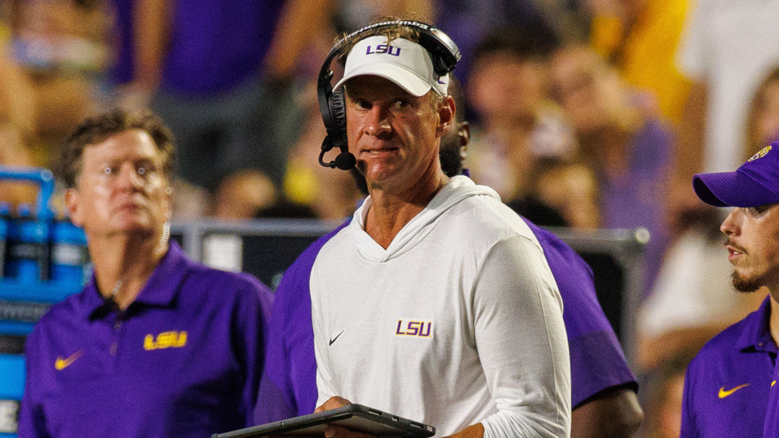 https://www.yardbarker.com/media/9/6/96d886d65e5373196b80907d98b4b1d630062b82/thumb_16x9/lane-kiffins-explains-pressure-on-lsu-players-ole.jpg?v=1
