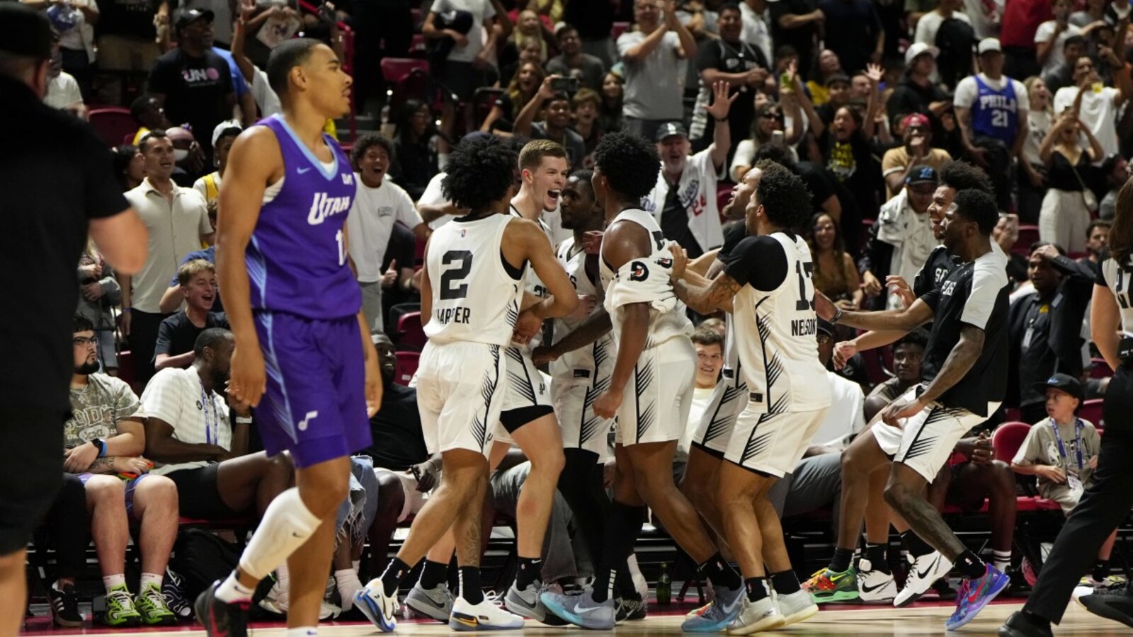 NBA Fans Erupt After Spurs Beat Jazz At The Buzzer At Summer League