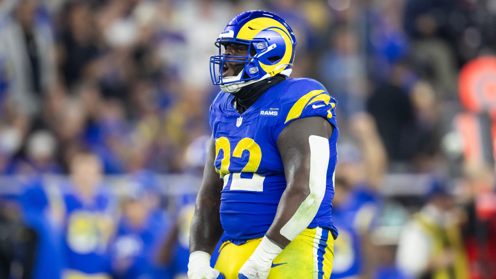 NFC Notes: Devin Bush, Neville Gallimore, Carson Wentz, Bears, Vikings ...