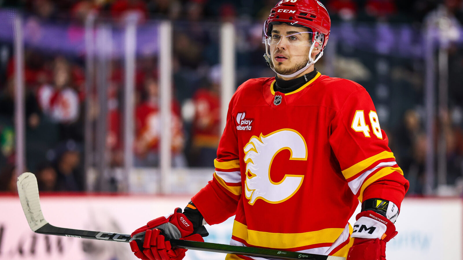 What should the Flames do with Hunter Brzustewicz?