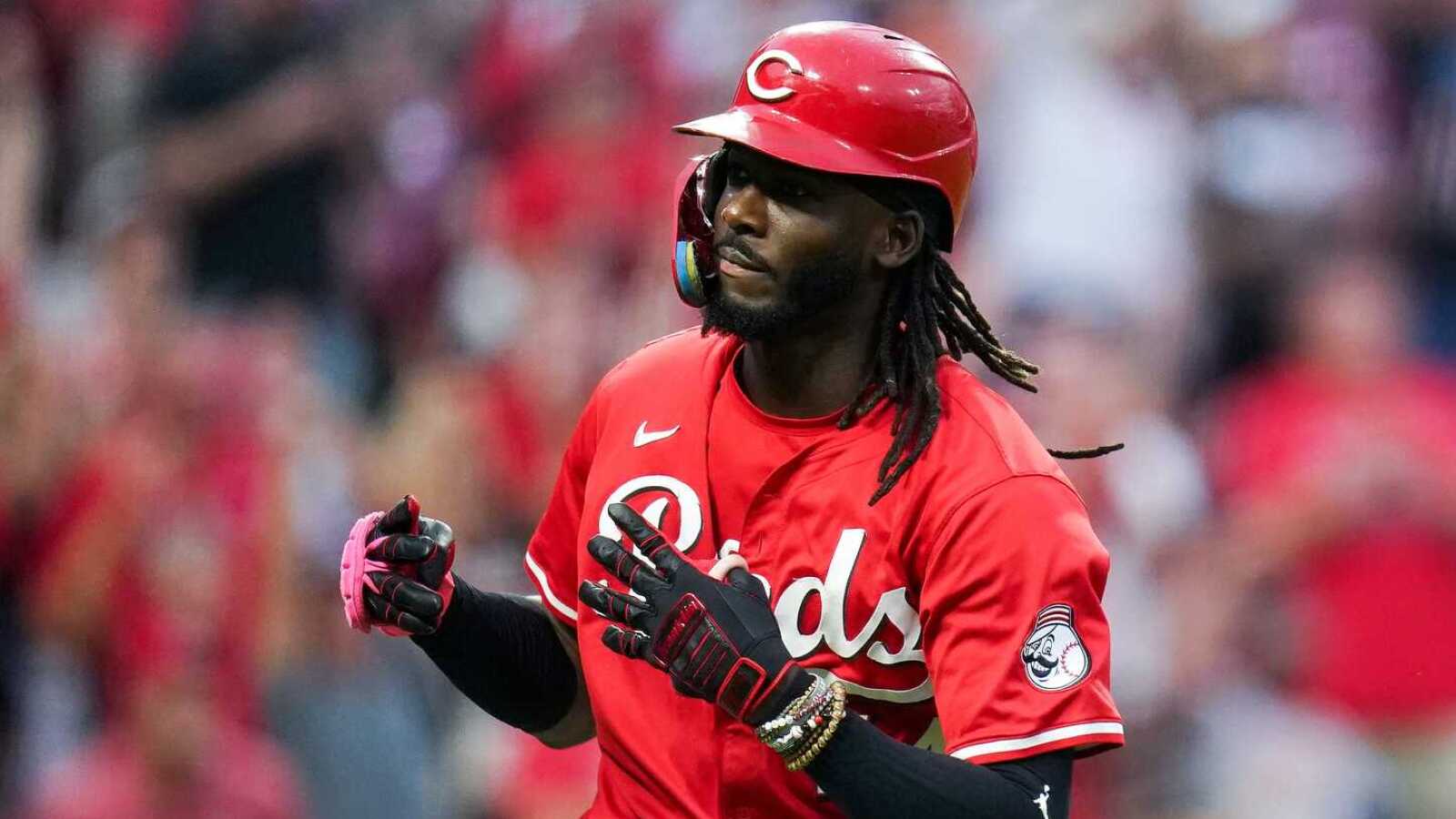 https://www.yardbarker.com/media/9/7/97ac164e852faecb5f3248c62d97b539bb180bf6/thumb_16x9/three-questions-facing-cincinnati-reds-offseason.jpg?v=2