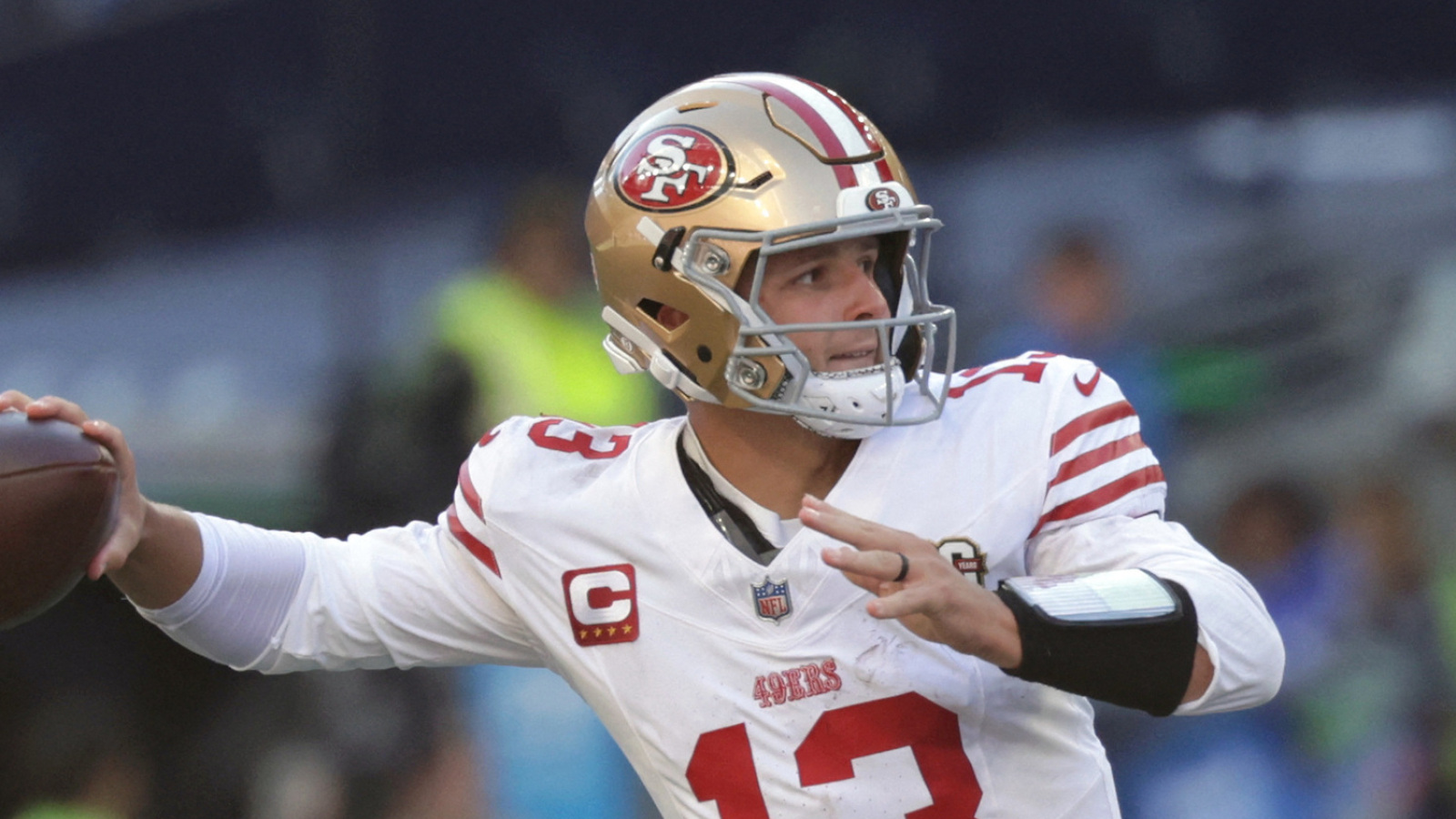 NFL Super Bowl Favorites Before Week 7: Two Unbeatens Highlighted