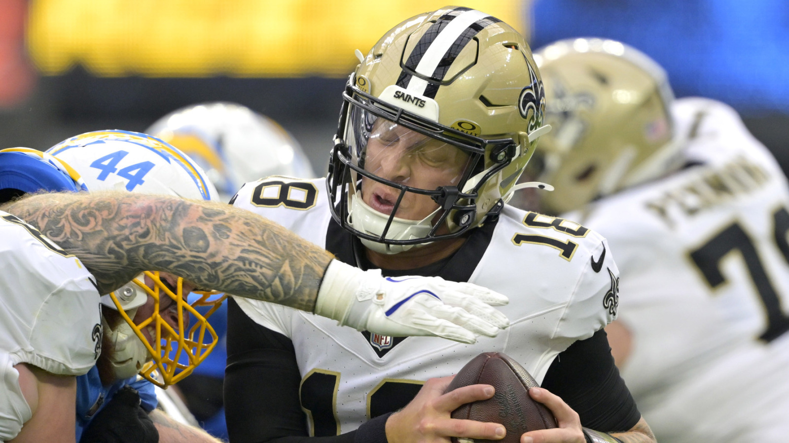 https://www.yardbarker.com/media/9/7/97c444a192e4abef83e13371719f671b1cb47de5/thumb_16x9/ranking-five-worst-nfl-qb-situations.jpg?v=1