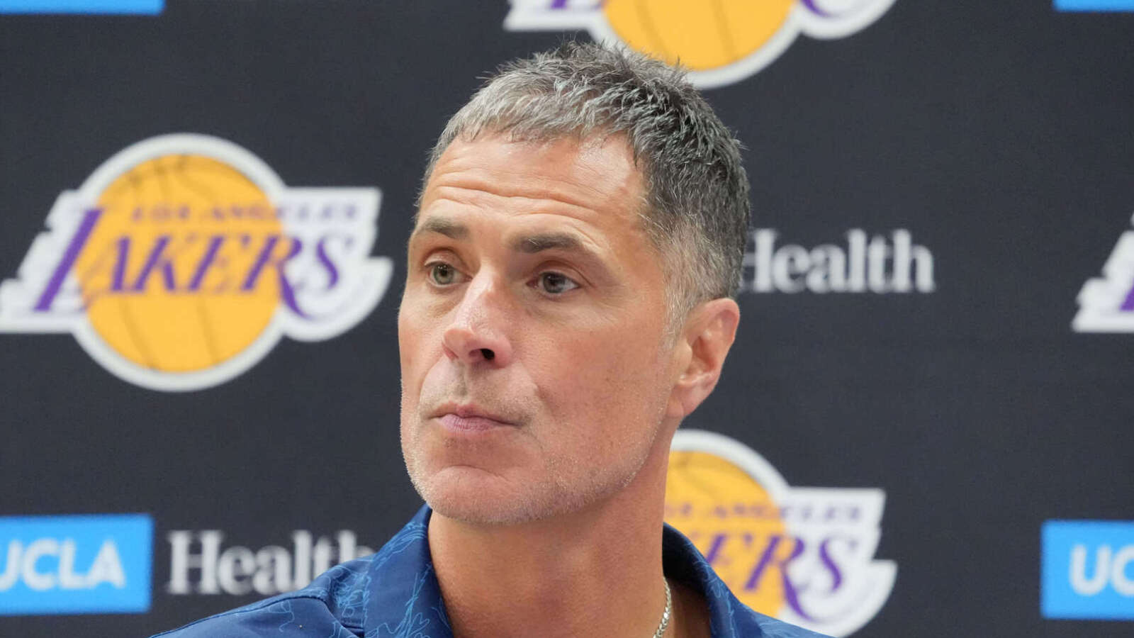 https://www.yardbarker.com/media/9/7/97f5b8c78a9a486ed1c861190b2e335e62b8c390/thumb_16x9/canceled-trade-center-looms-large-lakers-as.jpg?v=1