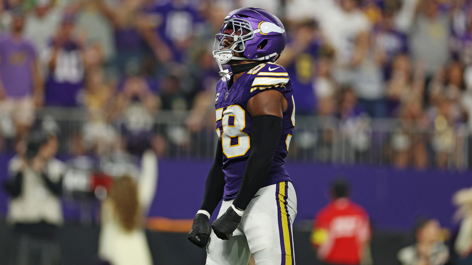 Bucs’ Options At Edge Rusher Just Opened Up Even More | Yardbarker