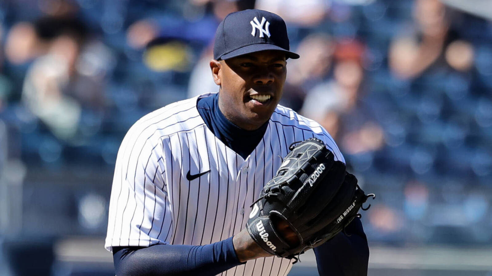 Aroldis Chapman turned down better offer to sign with Royals - Vimarsana News